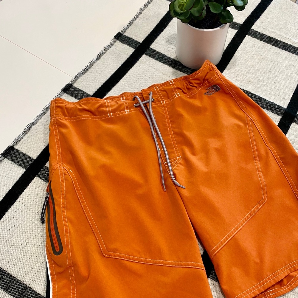 The North Face Men’s Apex Board Shorts Swim Trunks Orange Like New - Picture 1 of 9
